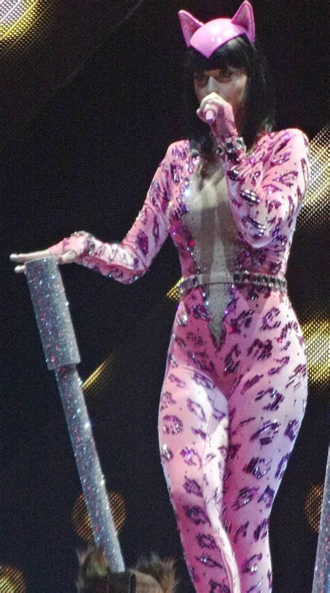 Katy Perry Roars Into Action For First London Concert Of Prismatic Show