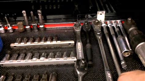 Whats Inside A Small Engine Repairmans Snap On Tool Box