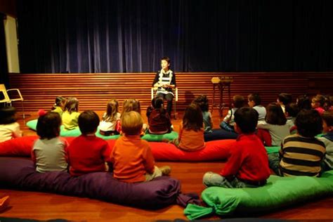 C Mo Organizar Un Cuentacuentos Cuentacuentos Cuentacuentos Infantil Juegos De Teatro