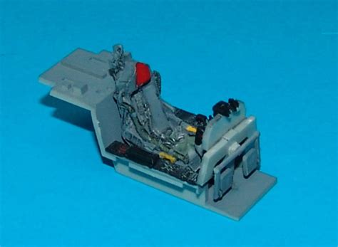 The usaf had no need for a light fighter but it did need a trainer and procured about 1,200 of the same basic airframe to. AFV's 1/48 F-5E Aggressor | iModeler