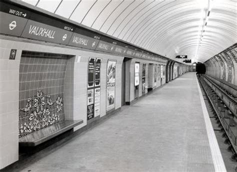 Bw Print Vauxhall Underground Station Victoria Line By Dr Heinz