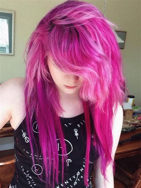 30 Deeply Emotional And Creative Emo Hairstyles For Girls Scene Hair