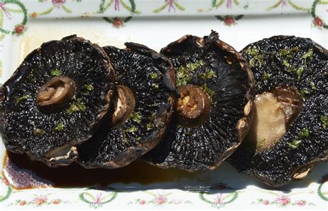 Marinated Large Flat Portobello Mushrooms P For Peckish