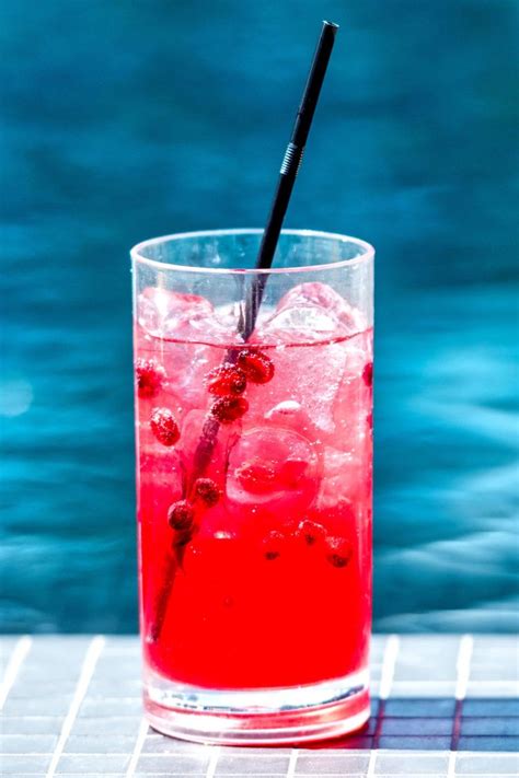 Vodka Cranberry drink recipe | Mix That Drink
