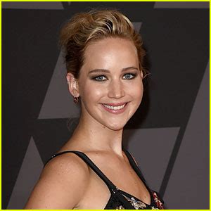 Jennifer Lawrence Links Arms With Rumored Boyfriend Cooke Maroney In