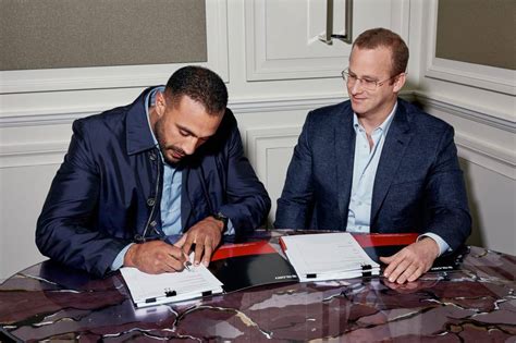 Motivation video's the channel where you can find epic playlist professional heavyweight kickboxer badr hari against korean giant hong man choi. Badr HARI signe un nouveau contrat de 3 ans avec le GLORY ...