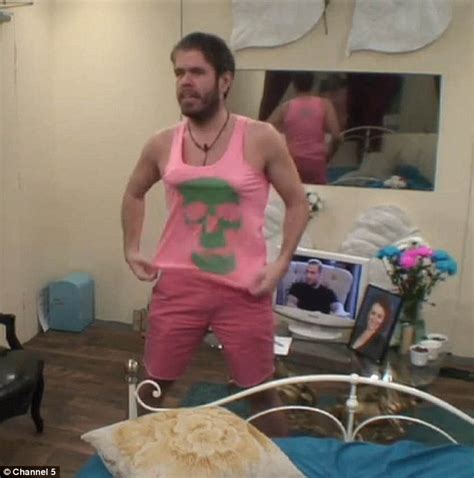 Celebrity Big Brother S Perez Hilton Pretends To Have Breasts With Two Apples Daily Mail Online