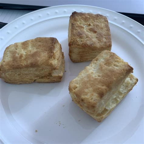 To lightly toast and warm the buns, place the hot dogs in the buns and return to the hot air fryer for 1 minute with the air fryer. Frozen biscuits in the airfryer : airfryer