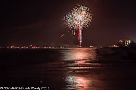 What time are the fireworks at Fort Myers Beach? 2
