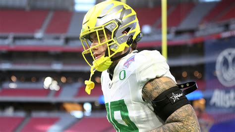 Oregon Te Spencer Webb 22 Dies In Cliff Diving Accident At Lake Near