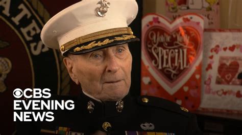 strangers surprise 104 year old marine with thousands of valentine s day cards youtube