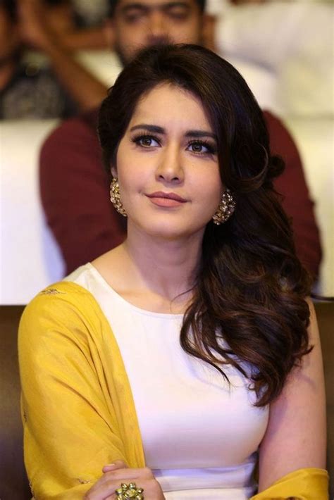 30 Latest Raashi Khanna Beautiful Images Insta Images Wallapers