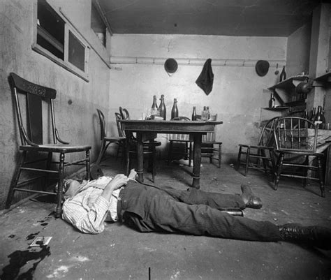 Vintage Crime Scene Photos Show New Yorks Macabre Underworld In 1910s