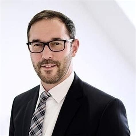 Privatkunden finden gute beratung und service bei der geno bank essen eg. Thomas Lorig - Leiter Unternehmenssteuerung - Volksbank ...