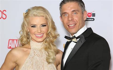 Anikka Albrite And Mick Blue Hosting Official Exxxotica Vip After Party