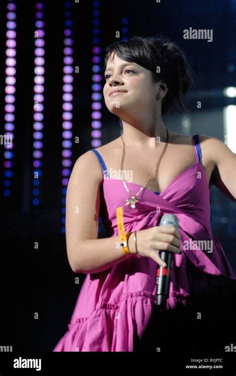 File Photo Lily Allen Pregnant British Pop Star Lily Allen Is Reportedly Pregnant With