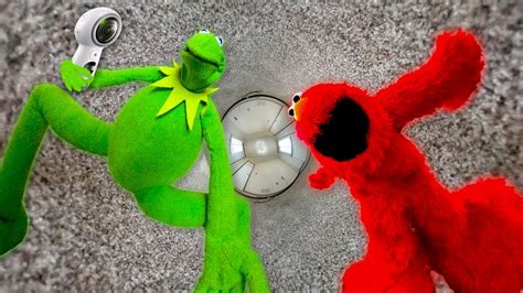 Kermit The Frog And Elmo Get A 360 Camera Youtube