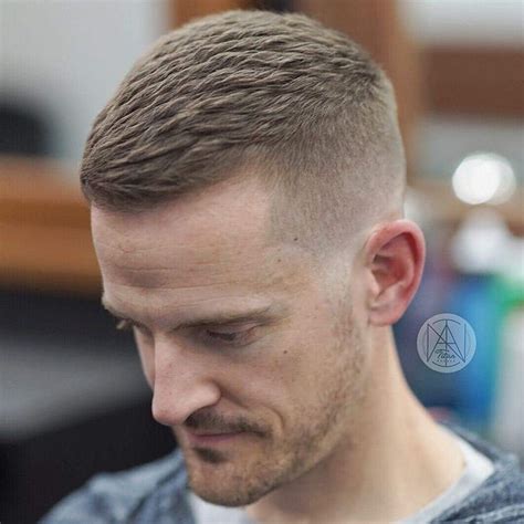 Jan 27, 2021 · short hairstyles are becoming increasingly popular and easy to maintain. 175+ Best Short Haircuts For Men For 2021 | Mens haircuts ...