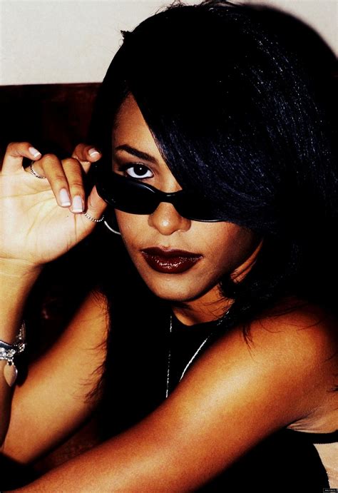 Aaliyah Sun With Sunglasses Aaliyah Haughton Aesthetic Pictures
