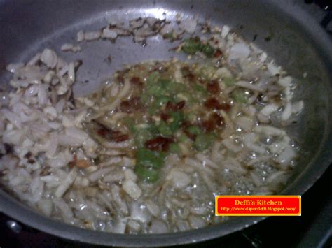 Jul 02, 2021 · 50 gram kacang polong ; Deffi's Kitchen: Bihun Goreng Daging Jamur