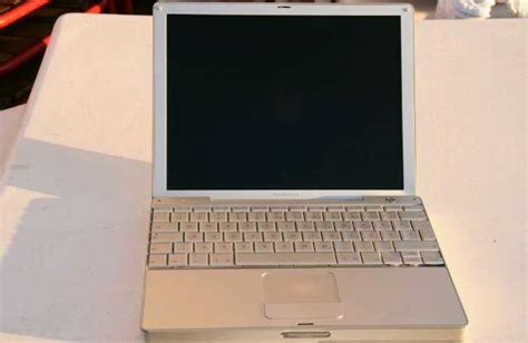 Apple Powerbook G4 Laptop Aluminum 12