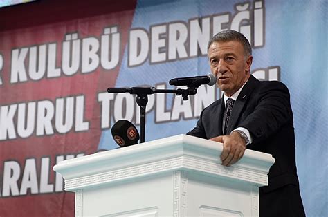 Ahmet ağaoğlu trabzonspor'da olağanüstü genel kurul öncesinde başkan adaylığını açıkladı. Ahmet Ağaoğlu yeniden başkan seçildi