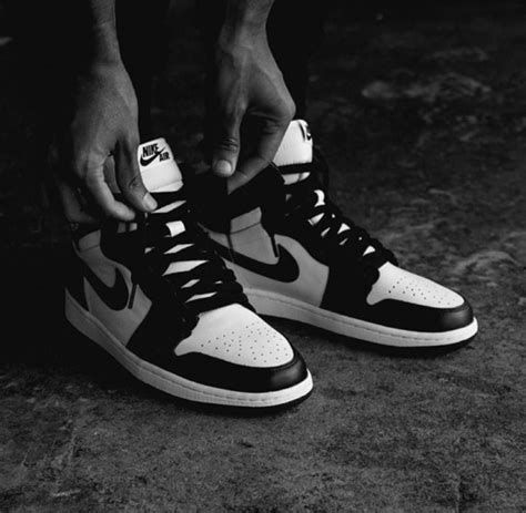 Air Jordan 1 Retro High Og Blackwhite Jordan Dior Jordan Shoes