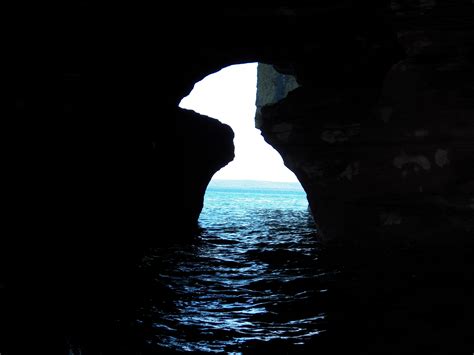 Beautiful Stuff The Keyhole Sand Island Sea Caves Apostle Islands