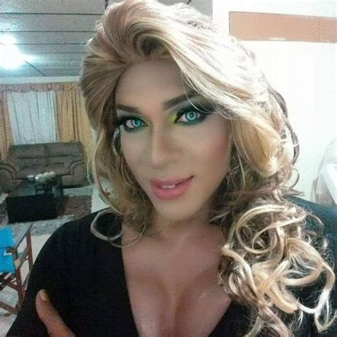 Tranny Beautiful Curves Pretty Eyes Gorgeous Makeup Tgirls Drag Queen Shemale