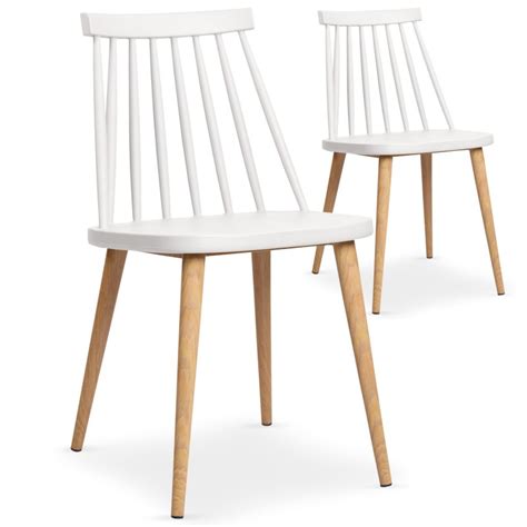 Chaises scandinaves bois naturella chaise scandinave bovary est une chaise au design nordique très à la mode. Chaises scandinaves Gunda Blanc - Lot de 2 pas cher ...