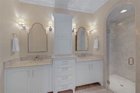 Glass shower doors with custom designed etched and carved sandblasted designs by sans soucie art glass of palm desert, california. Arched Shower Entrance with Glass Door - Transitional ...