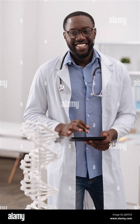 Genomics Doctor Hi Res Stock Photography And Images Alamy
