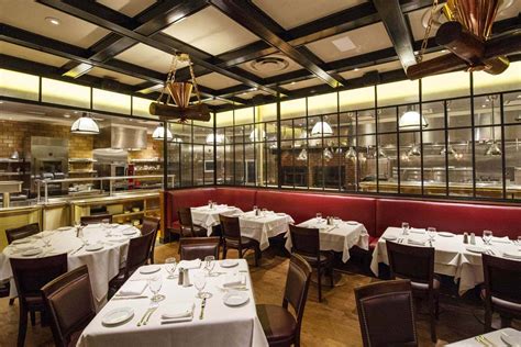 Steakhouse Interior Design: That Famous For Its Small Dishes