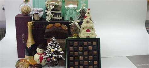 We did not find results for: 7 Places to Get Cheap and Good Christmas Hampers in ...