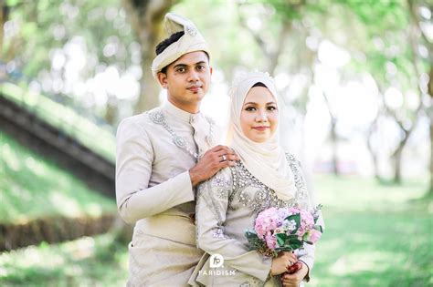 Fatin nur afifah shamsudin (lahir 13 julai 1994) merupakan seorang pelakon, model dan penyanyi wanita malaysia. Rasydan Ikmal & Nur Syazwani | August 31, 2019 | Faridism ...