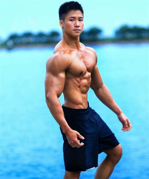 Hot Asian Muscle Men