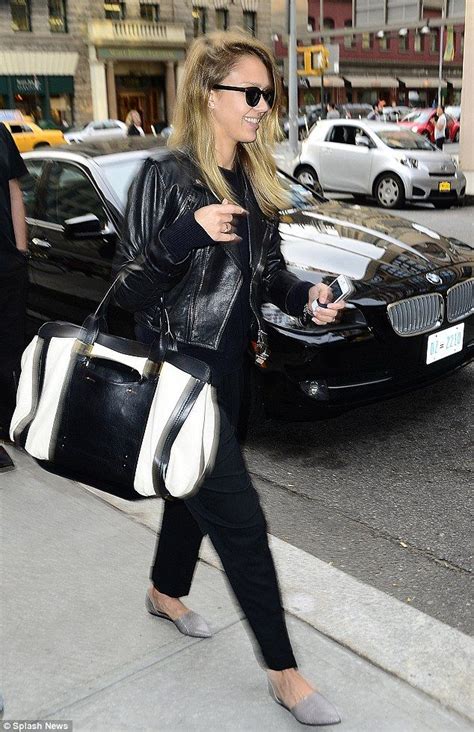 Monochrome In Manhattan Jessica Alba Is Striking In Black And White As She Checks Out Of New