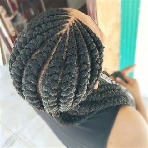 This hairstyle requires continuously adding of hair extension into a single cornrow to get a desired width. 40 Hip and Beautiful Ghana Braids Styles | Banana Braids