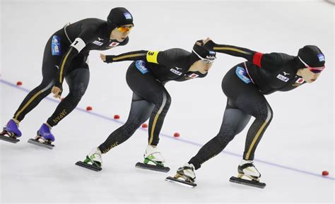speed skating japan wins world cup women s team pursuit with world record