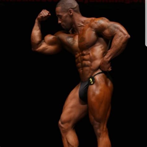 Dectric Lewis Well Hung Bodybuilder Page 30 Lpsg