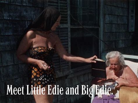 Inside The Infamous Ny Grey Gardens Historic Yard Sale Daily Mail Online