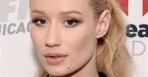 Iggy azalea and nick young engaged: Iggy Azalea Nick Young Talk Music Not Relationship