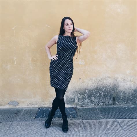 Bella Pummarola How To Wear A Bodycon Dress