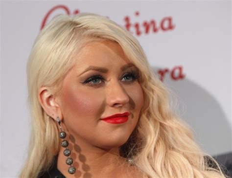 Christina Aguilera Wants To ‘do Lunch With Estranged Father Answers