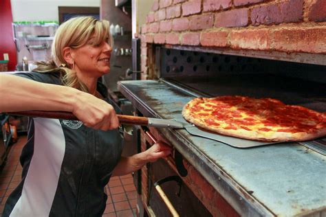 Melissa Rickman — World Pizza Champions