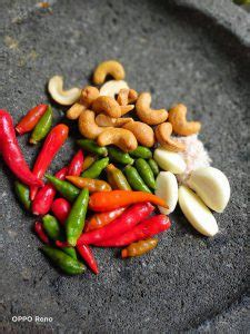 Makanan sederhana ini pas dinikmati bersama nasi hangat dan lalapan. SAMBAL GEPREK Resipi Asal Jogjakarta,Tak Perlu Dimasak ...