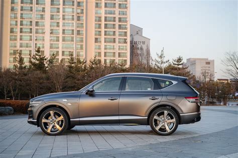 The vehicle was leaked in 3d on october 2019 and officially unveiled in january 2020 as the first suv for the genesis brand. Genesis GV80 2020 review | CarsGuide
