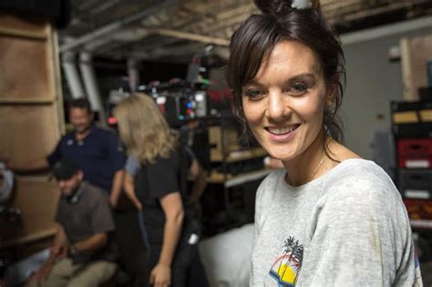Why Frankie Shaw Set Up Home Base In Boston For Season 2 Filming Of Smilf Wbur News