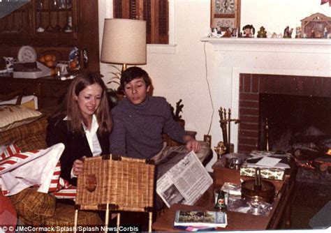 Robert Dursts Missing Wife Kathleens Relatives File 100m Lawsuit Against Him Daily Mail