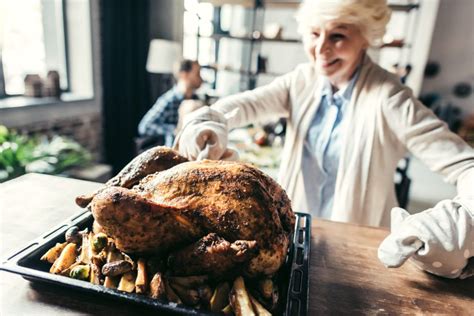 Thanksgiving Activities For Seniors In 2020 Onyx Home Care